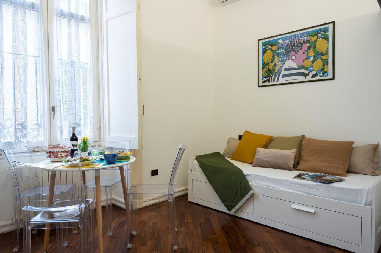 Bella Domus Suites Salerno Bagian luar foto