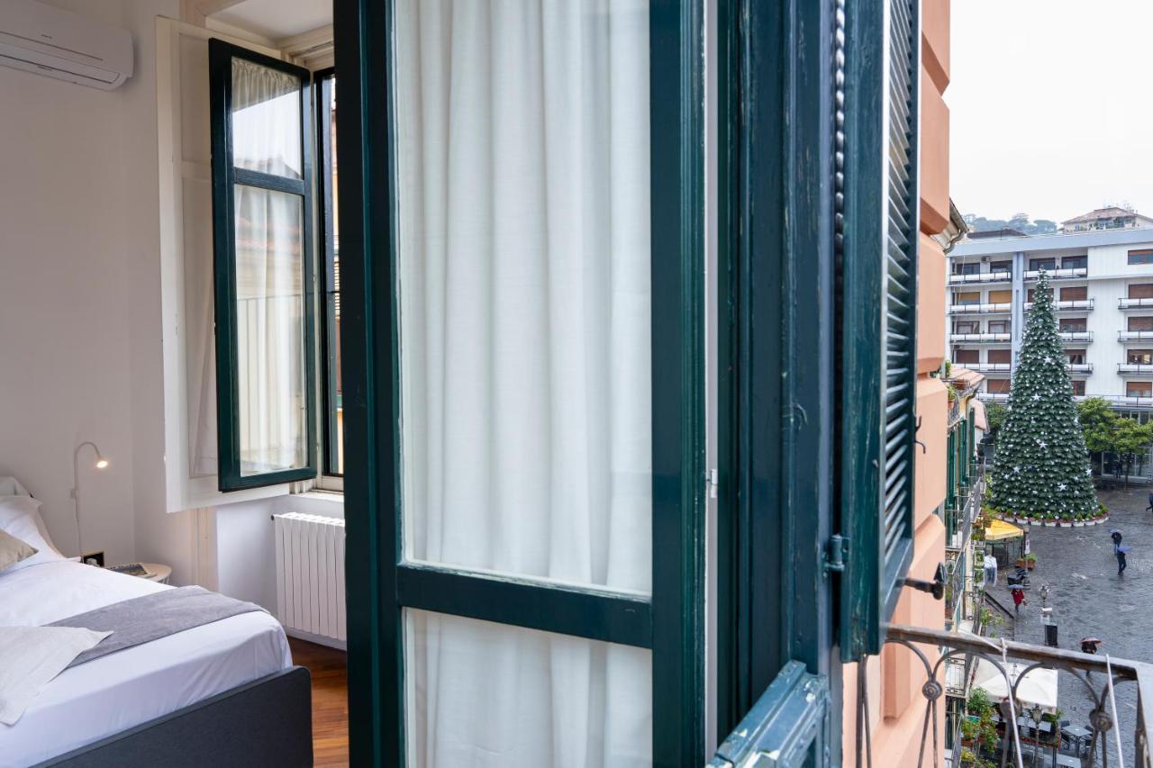 Bella Domus Suites Salerno Bagian luar foto