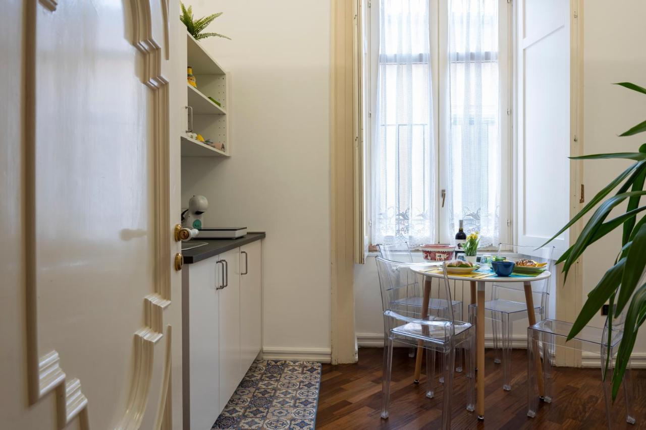 Bella Domus Suites Salerno Bagian luar foto