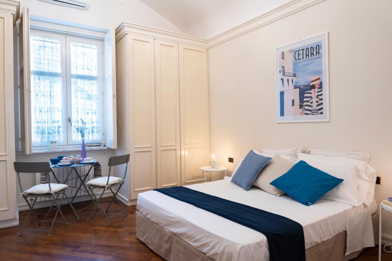 Bella Domus Suites Salerno Bagian luar foto