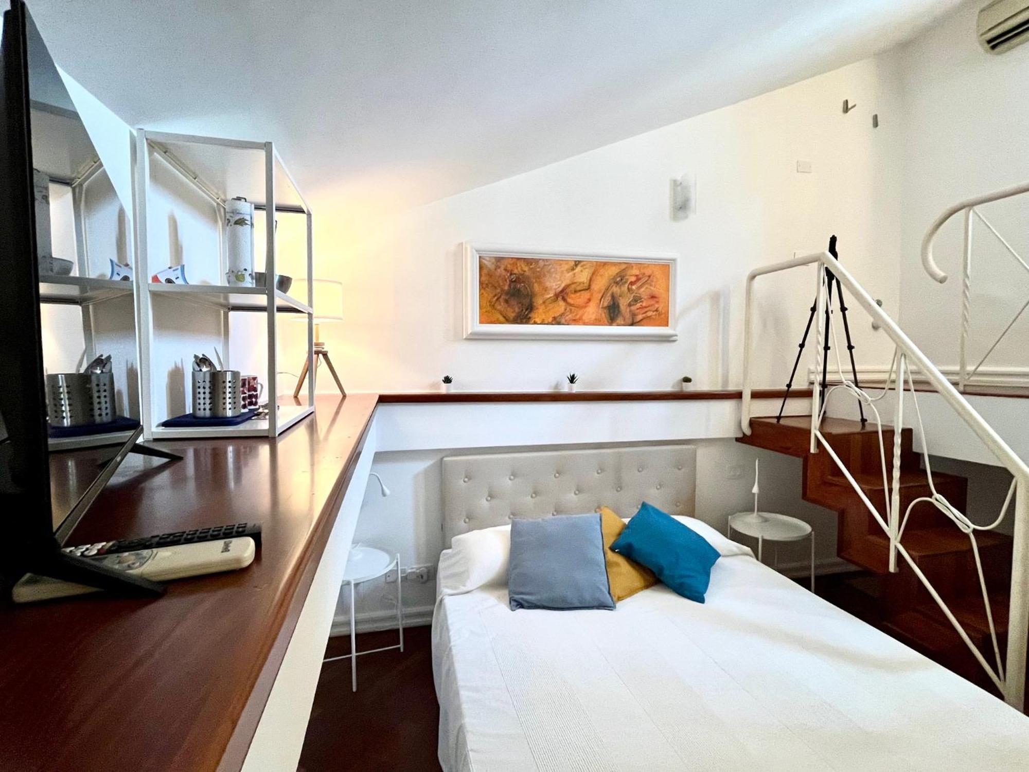 Bella Domus Suites Salerno Bagian luar foto